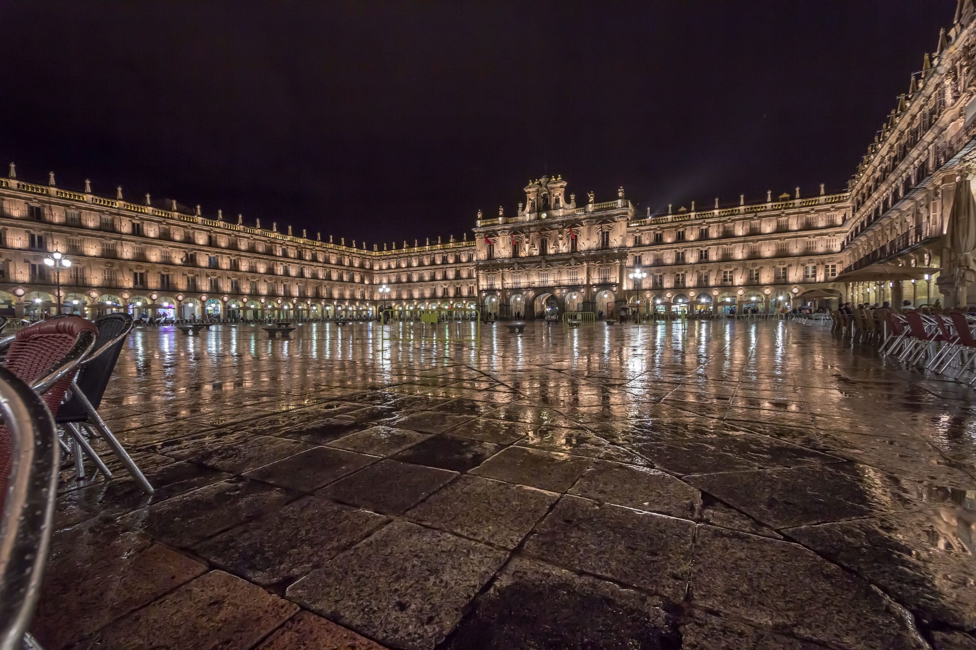 Plaza-Mayor-Salamanca,-Spain-Cosmopolitours