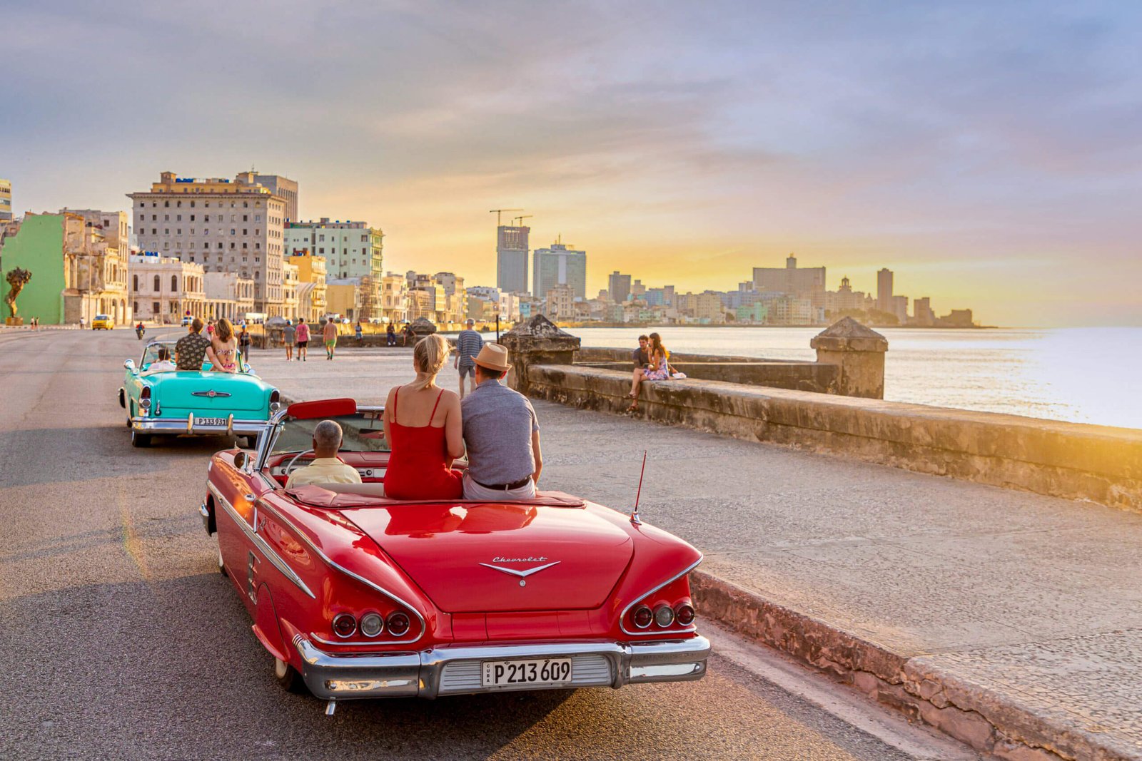 Home photo | Cosmopolitours HOME-HERO-Havana-Malecon-Cuba
